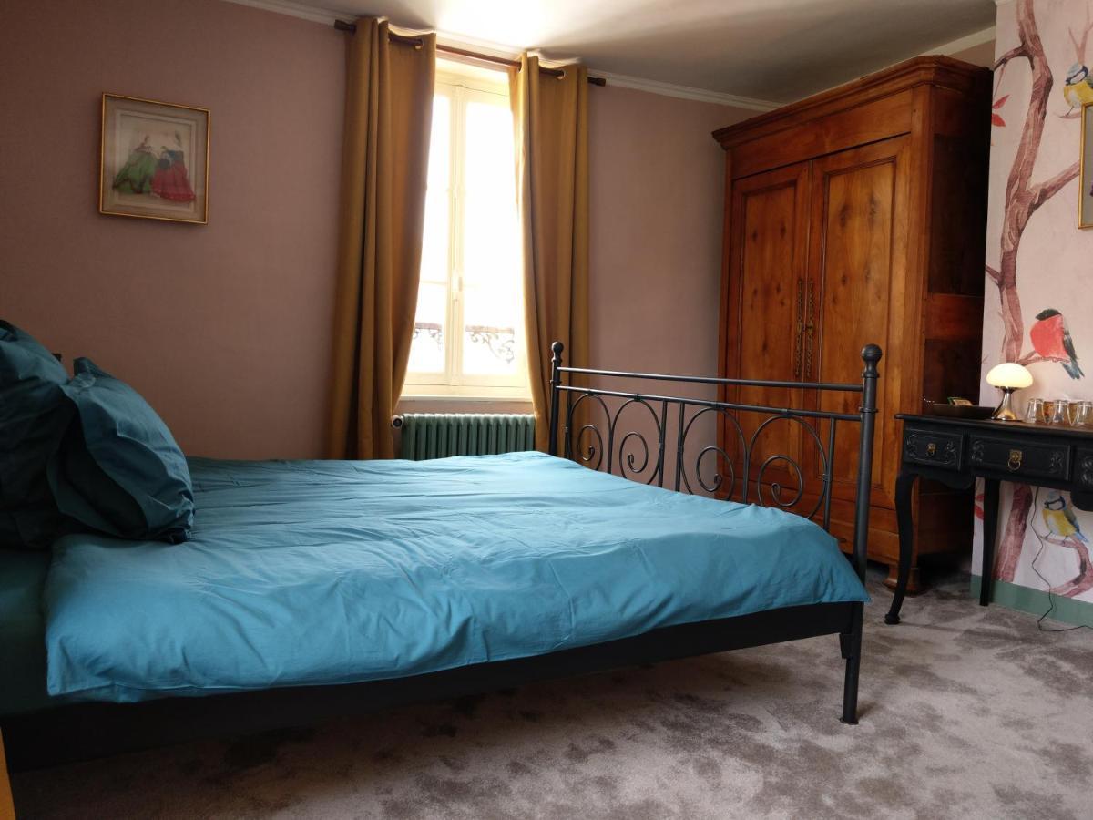 Le Grand Barrois Bed & Breakfast Crecy-la-Chapelle Exterior photo